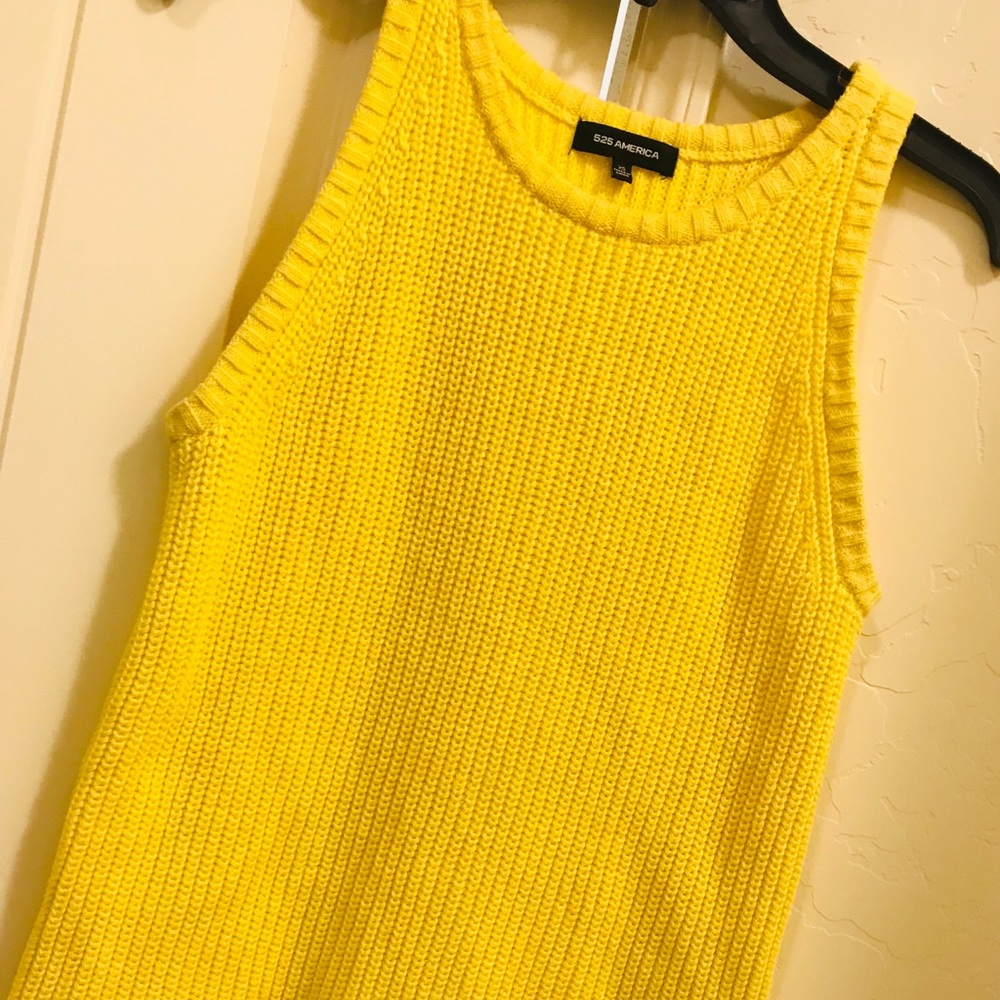 Trendy Sleeveless Sweater Shirt